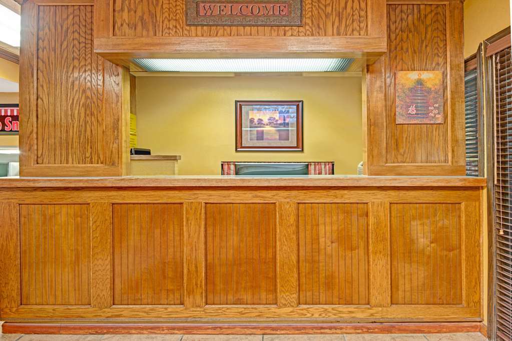 Super 8 By Wyndham Independence Kansas City מראה פנימי תמונה